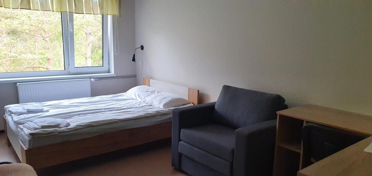 Maenniku Jk Hostel Tallinn Bagian luar foto