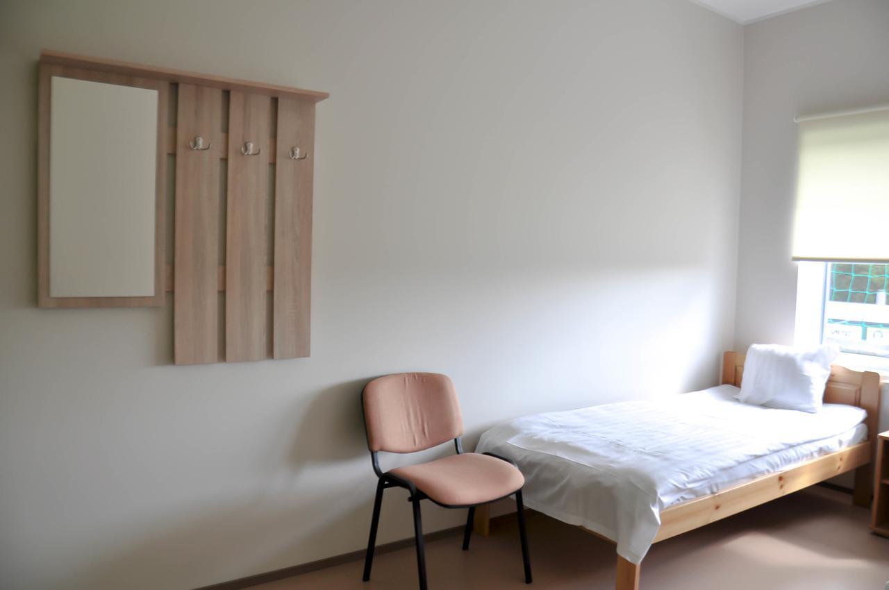Maenniku Jk Hostel Tallinn Bagian luar foto