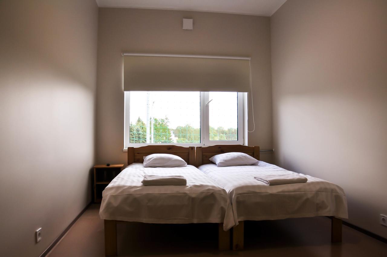 Maenniku Jk Hostel Tallinn Bagian luar foto